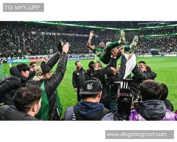 北京足球队个人能力引发热议球迷对球员表现的不同看法与争论